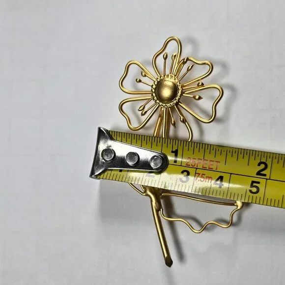 Gold Tone Flower Brooch Open Wire Daisy Mid Century Modernist Statement Vintage - Picture 10 of 10